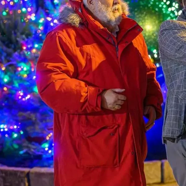 Daniel Roebuck Red Jacket